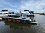 VOYAGER 800 Cabin Inboard